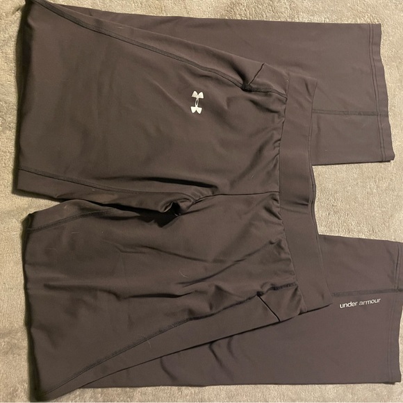 Under Armour Cold Gear Sweatpants. Wide Leg. Medium - Picture 4 of 4